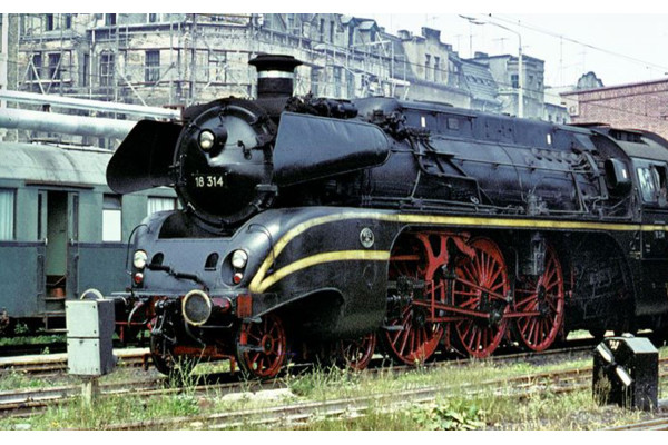 Parní lokomotiva 18 314, DR, s uhelným vytápěním, zelená s ozdobným pruhem, zvuková verze, III. epocha, TT, Arnold HN9077HM