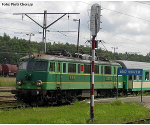 Elektrická lokomotiva řady EU07, PKP, V. epocha, analogová verze, H0, Piko 96358