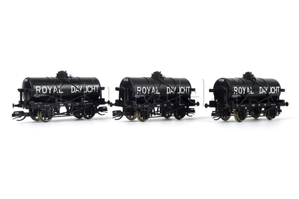 Set tří kotlových vozů 12T ,,Royal Daylight”, I. epocha, TT, Hornby TT6046