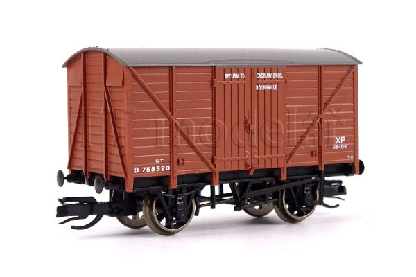 Krytý nákladní vůz ,,Vent Van Cadbury”, B755320, BR, III. epocha, TT, Hornby TT6043