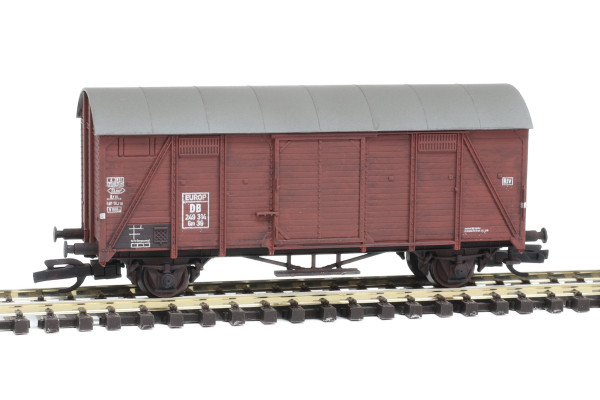 Krytý vůz Gm 39, DB Europ, patinovaný, III. epocha, TT, IGRA MODEL 96600006w