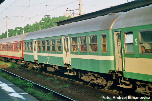 Osobní vůz řady 120A, PKP, V. epocha, H0, Piko 96664