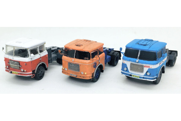 Stavebnice, Škoda 706 RTTN tahač návěsů, detailní kabina 2. generace se 2 světly, obtisky ČSAD, TT, Štěpnička 125f