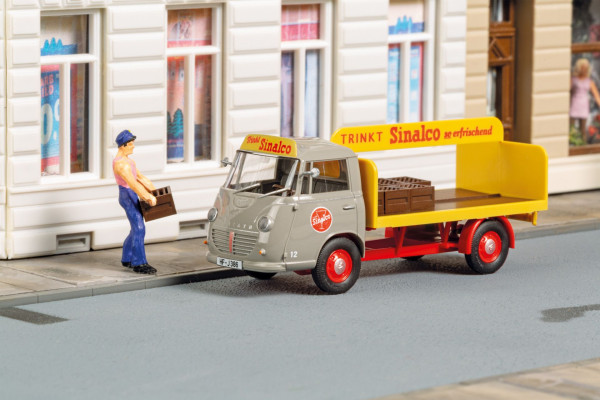 Automobil Goliath Express 1100, bez plachty, „Sinalco“, H0, Auhagen 66037