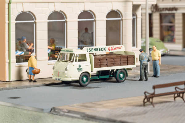 Automobil Goliath Express 1100, pivovar Isenbeck, H0, Auhagen 66038
