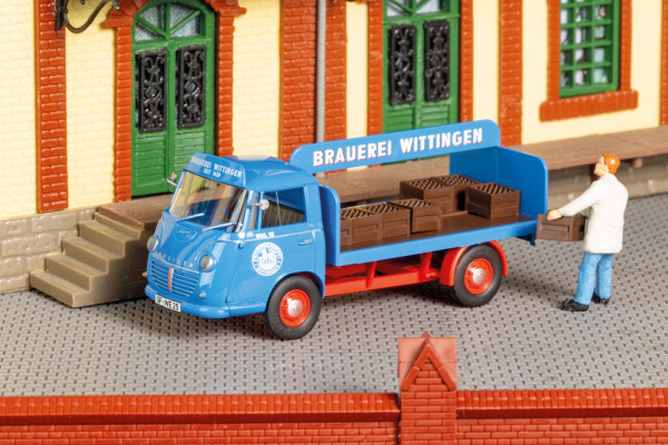 Automobil Goliath Express 1100, bez plachty, pivovar Wittingen, H0, Auhagen 66042