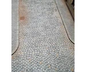 Křižovatka tvaru T, kočičí hlavy, H0, Model Scene 48950