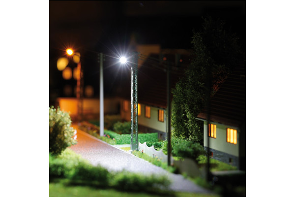 Lampa na příhradovém stožáru – rtuťová výbojka, H0, Busch 4187