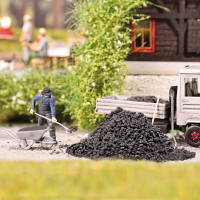 Scéna: uhlíř při práci, H0, Busch 79940 Scéna: uhlíř při práci, H0, Busch 79940