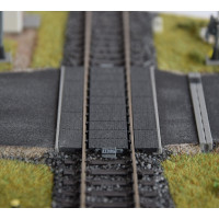 Pryžový železniční přejezd Strail pro kolejivo Peco o výšce 2,5 mm, H0, AV Model DO-010-3.2 Pryžový železniční přejezd Strail pro kolejivo Peco o výšce 2,5 mm, H0, AV Model DO-010-3.2