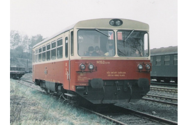 Obtisky na M 152.0, původní nátěr, 70. léta, IV. epocha, H0, Jacek 87OM7001