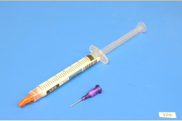 Vazelína do převodovek lokomotiv, ve stříkačce, 3 ml, KaModel KAMVZ/0