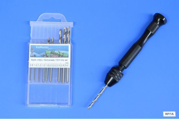 Ruční vrtačka (pro vrtáky 0,3–3,4 mm) se sadou 10 vrtáků, KaModel RP/1A