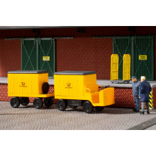 Poštovní vozík akumulátorový, ještěrka, s přívěsem, TT, Auhagen 43663